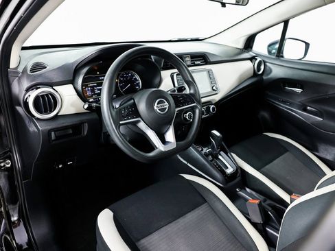 Used 2021 Nissan Versa SV image 22