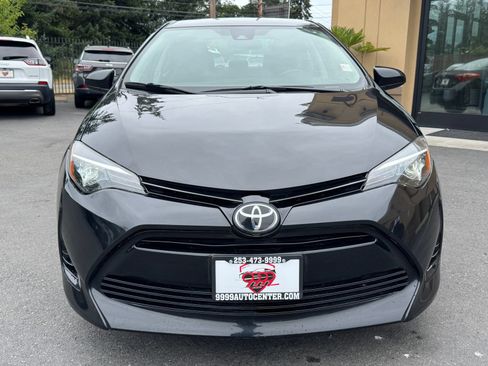 Used 2018 Toyota Corolla FWD image 2