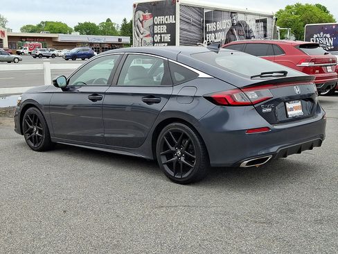 Used 2022 Honda Civic Sport Touring image 4