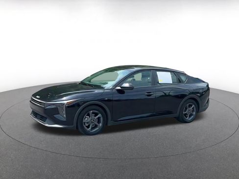 Used 2025 Kia K4 FWD image 8