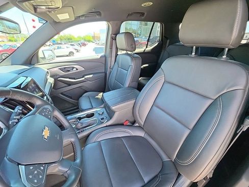 Used 2023 Chevrolet Traverse LT w/ LPO, Floor Liner Package AWD/4WD image 18