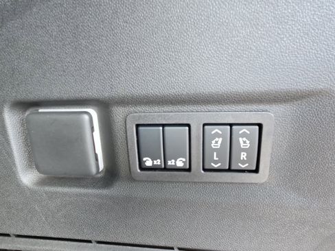 New 2026 Chevrolet Suburban High Country AWD/4WD image 41