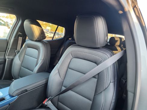 New 2026 Chevrolet Equinox EV LT image 21