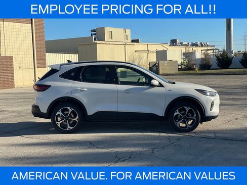 New 2026 Ford Escape ST-Line Select w/ Tech Pack #2 AWD/4WD image 6