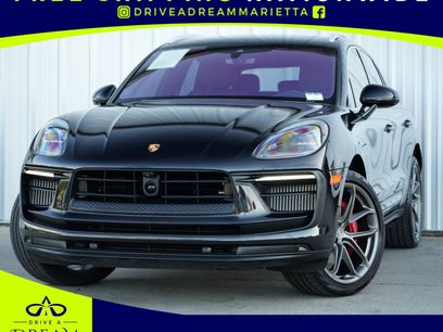 Used 2022 Porsche Macan S w/ Premium Package
