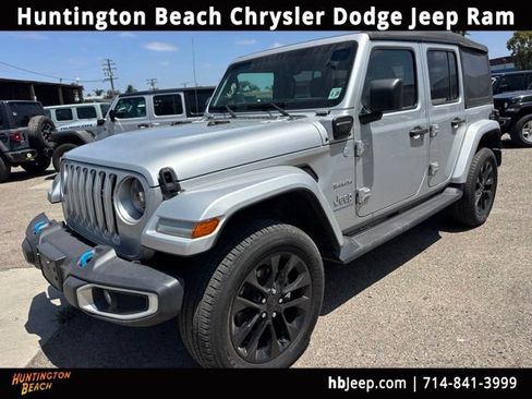 Used 2023 Jeep Wrangler Unlimited Sahara w/ Cold Weather Group AWD/4WD image 1