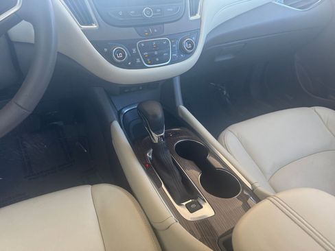 Used 2024 Chevrolet Malibu LT image 41