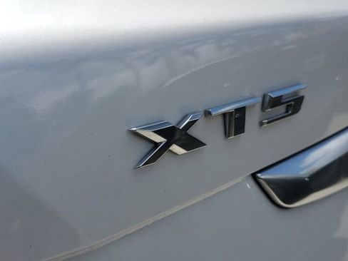 Certified 2023 Cadillac XT5 Premium Luxury FWD image 9