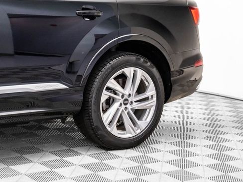 Used 2023 Audi Q7 3.0T Premium image 32