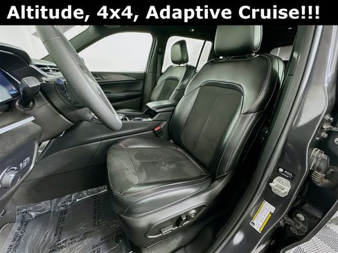 Used 2024 Jeep Grand Cherokee Altitude image 21