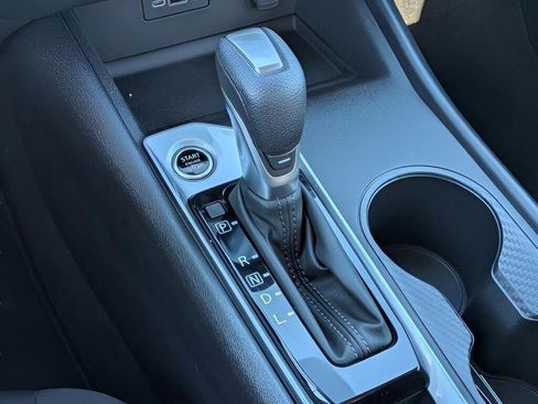 Certified 2025 Nissan Altima 2.5 S FWD image 20