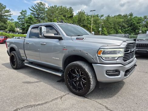 Used 2022 RAM 2500 Laramie AWD/4WD image 2