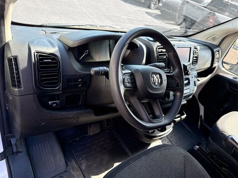 Used 2022 RAM ProMaster 2500 image 10