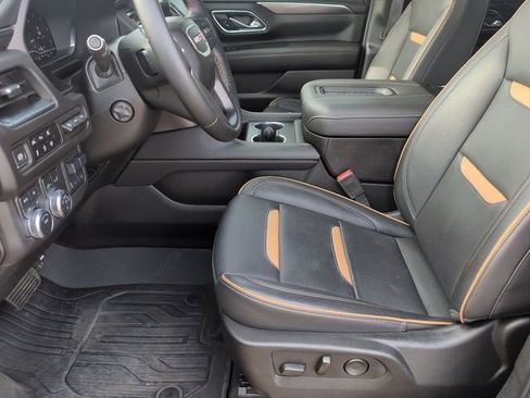 Used 2024 GMC Yukon AT4 w/ Technology Package image 24