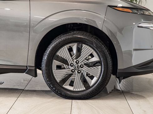 Used 2025 Nissan Murano SL AWD/4WD image 10
