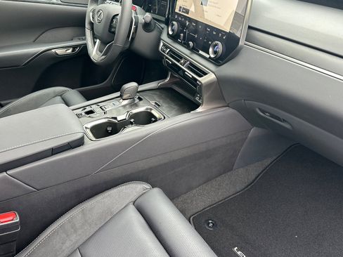 New 2025 Lexus RX 350h image 13