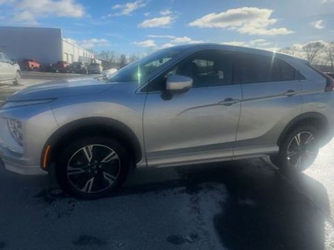 Used 2024 Mitsubishi Eclipse Cross SEL AWD/4WD image 5