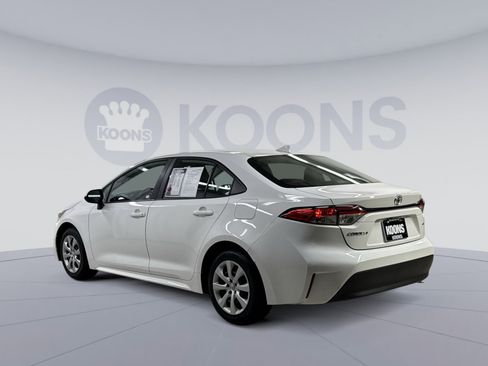 Used 2023 Toyota Corolla LE FWD image 10