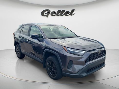 Used 2023 Toyota RAV4 LE image 7