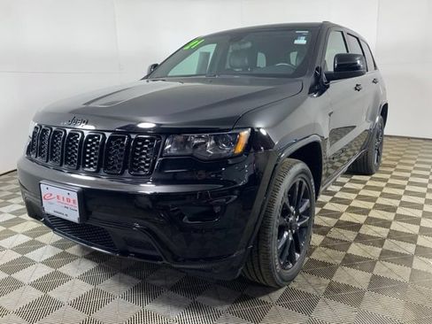 Used 2021 Jeep Grand Cherokee Laredo X AWD/4WD image 11