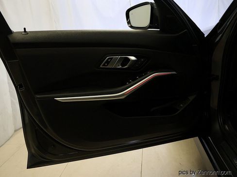 Used 2019 BMW 330i xDrive Sedan w/ Convenience Package AWD/4WD image 24