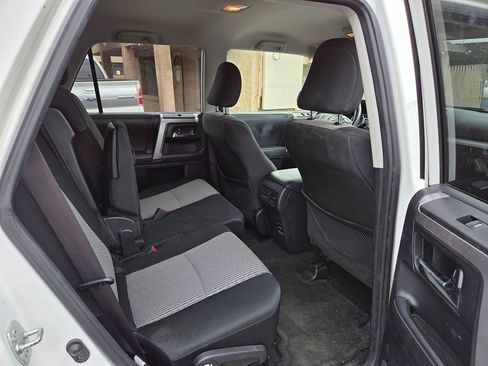 Used 2018 Toyota 4Runner SR5 AWD/4WD image 14