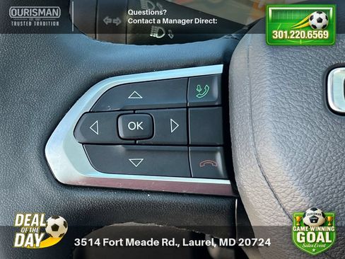 Used 2025 Jeep Compass Latitude w/ Sun & Sound Group AWD/4WD image 24