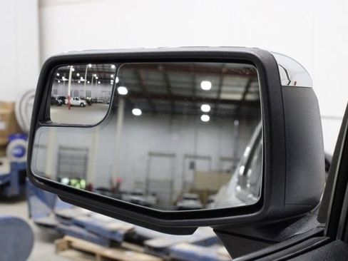 Used 2019 Chevrolet Silverado 1500 LTZ image 41