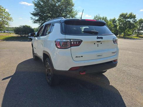 Used 2019 Jeep Compass Trailhawk AWD/4WD image 3