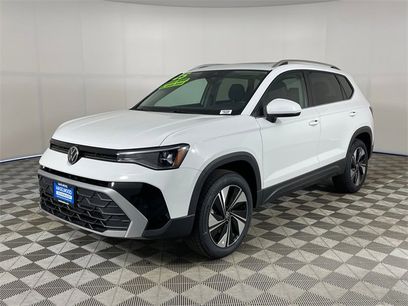 New 2025 Volkswagen Taos SE