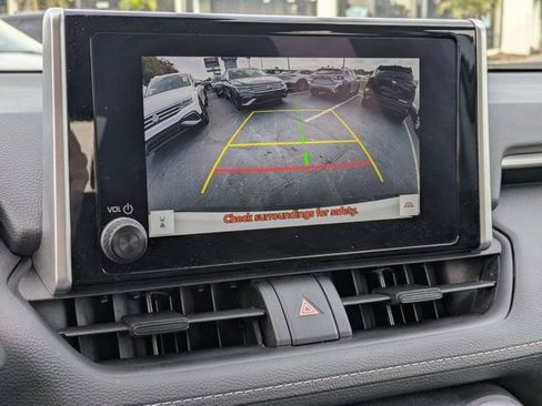 Used 2025 Toyota RAV4 LE image 9