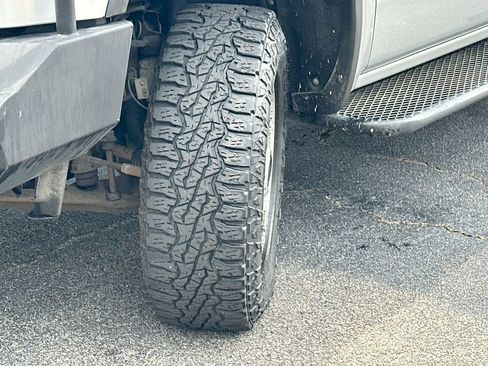 Used 2018 GMC Sierra 3500 4x4 Crew Cab w/ Sierra Convenience Package image 25