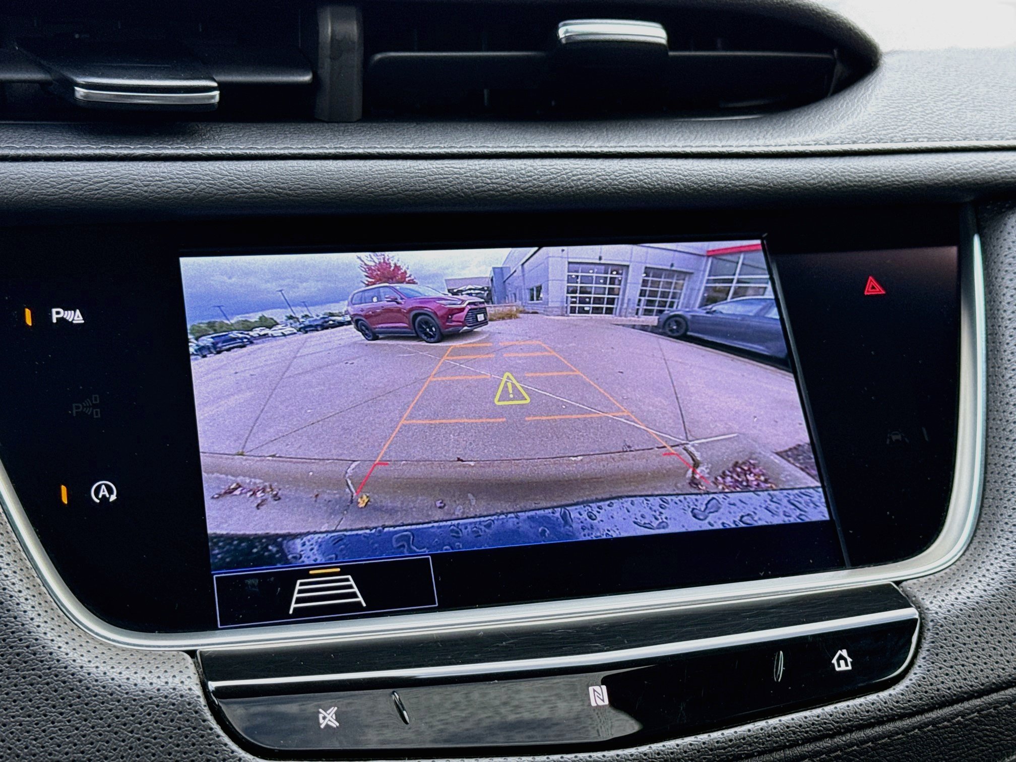 Used 2020 Cadillac XT5 Premium Luxury AWD/4WD image 17