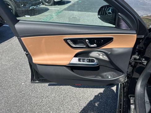 New 2026 Mercedes-Benz E 350 4MATIC Sedan image 10