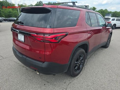 Used 2023 Chevrolet Traverse LT w/ Midnight/Sport Edition AWD/4WD image 19