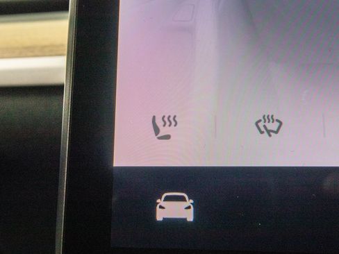 Used 2023 Tesla Model Y Long Range image 22