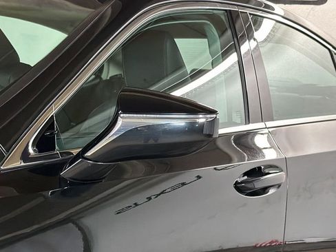 Used 2020 Lexus ES 350 w/ Premium Package FWD image 4