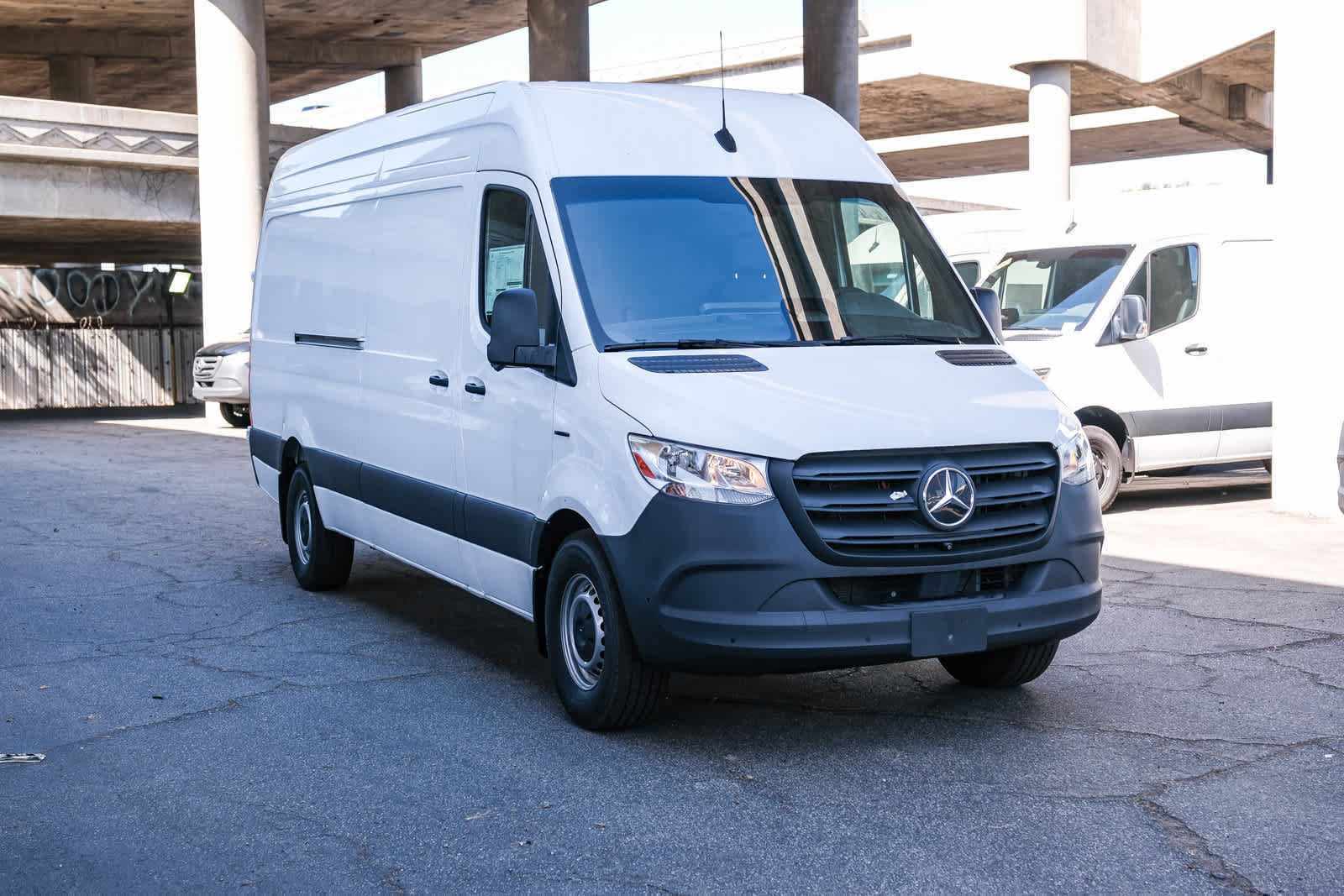 New 2025 Mercedes-Benz eSprinter 170 Cargo image 3