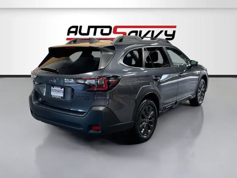 Used 2025 Subaru Outback Onyx Edition XT AWD/4WD image 7
