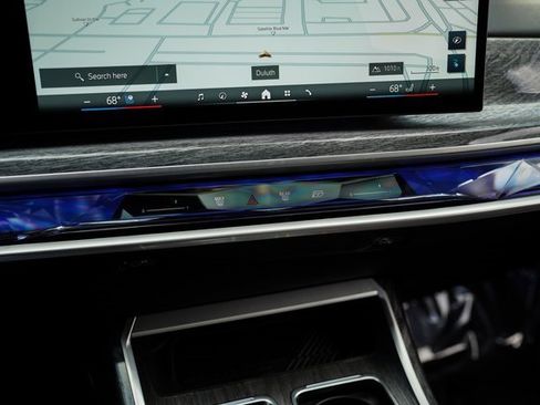 Used 2024 BMW i7 eDrive50 w/ M Sport Package image 33