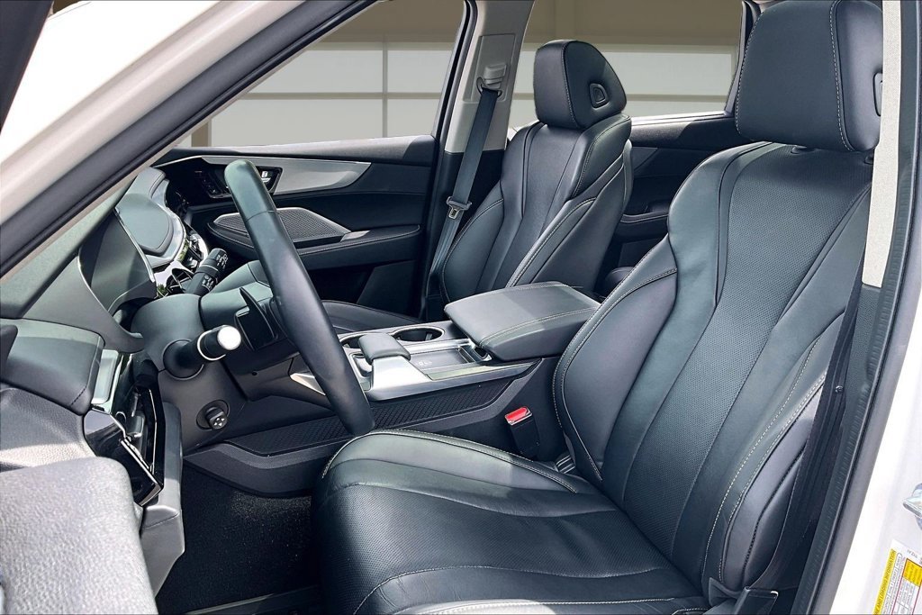 Used 2023 Acura MDX w/ Technology Package FWD image 24