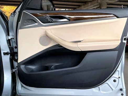 Used 2019 BMW X3 sDrive30i w/ Premium Package image 22