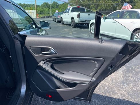 Used 2019 Mercedes-Benz CLA 250 image 18
