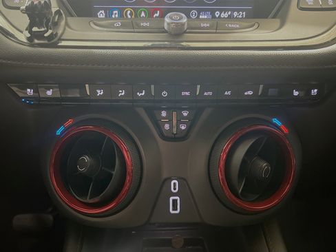 Used 2020 Chevrolet Blazer RS image 12