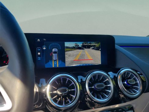 Certified 2026 Mercedes-Benz GLA 250 image 21