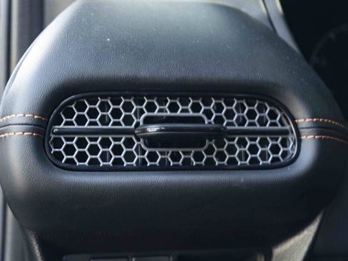 Used 2025 Honda HR-V Sport image 39