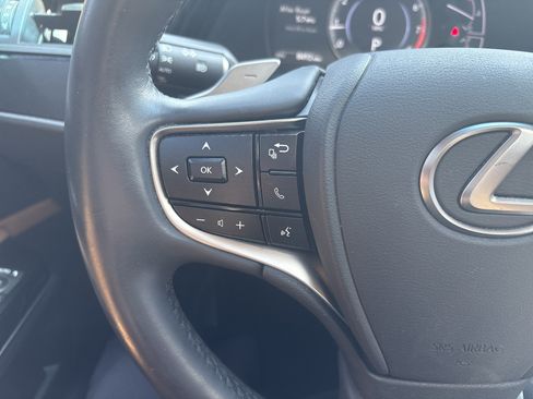 Used 2023 Lexus ES 350 w/ Premium Package FWD image 19