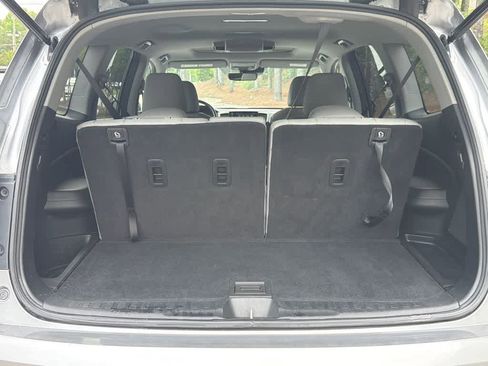Used 2021 Honda Pilot Touring image 16