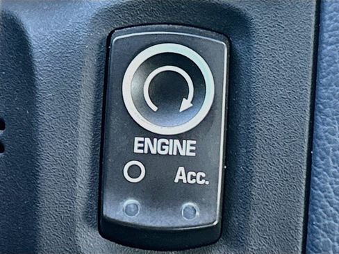 Used 2013 Chevrolet Corvette Grand Sport w/ 4LT Preferred Equipment Group RWD image 29