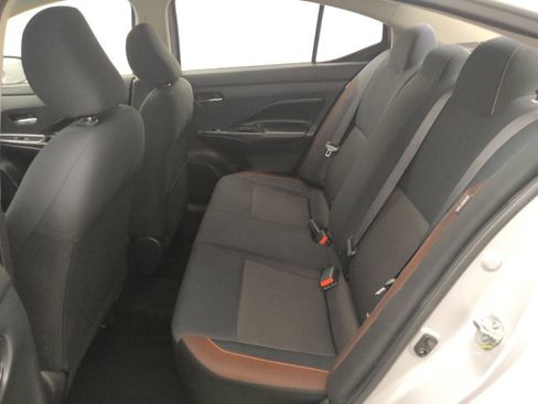Used 2020 Nissan Versa SR FWD image 18